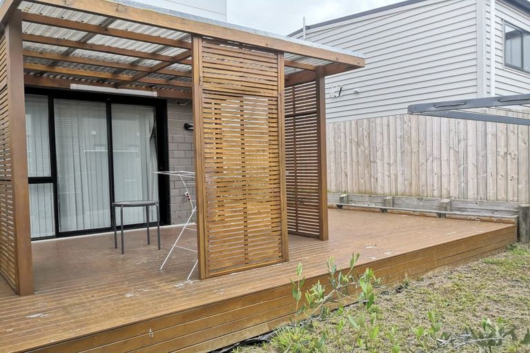 Photo of property in 9b Poruru Close, Papakura, 2110