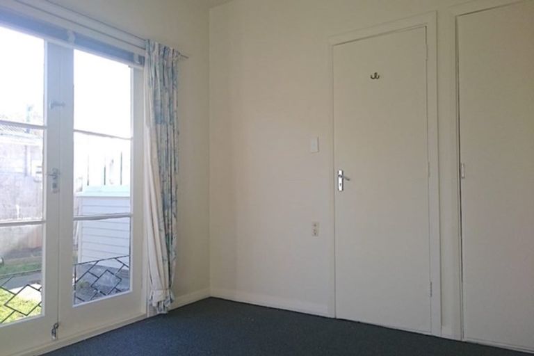 Photo of property in 83 Rattray Street, Riccarton, Christchurch, 8041