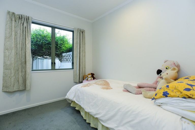 Photo of property in 2/43a O'dowd Road, Taradale, Napier, 4112