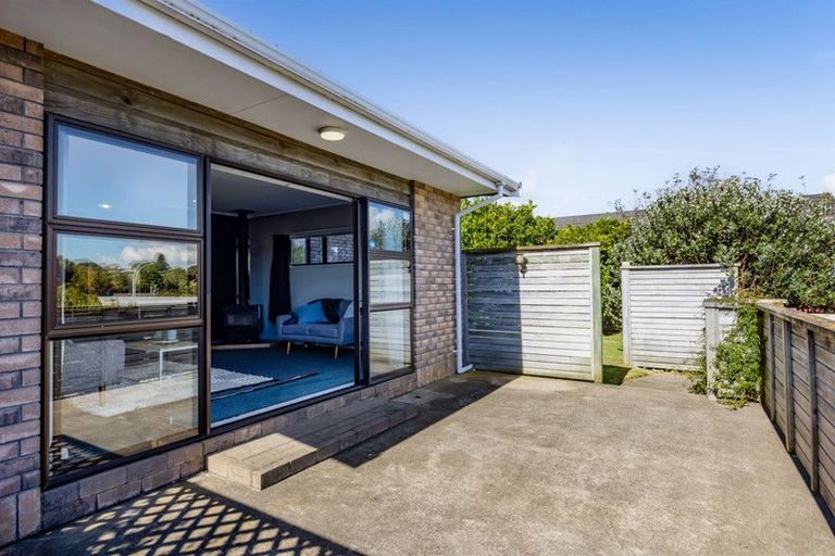 Photo of property in 18 Lantana Avenue, Bell Block, New Plymouth, 4312