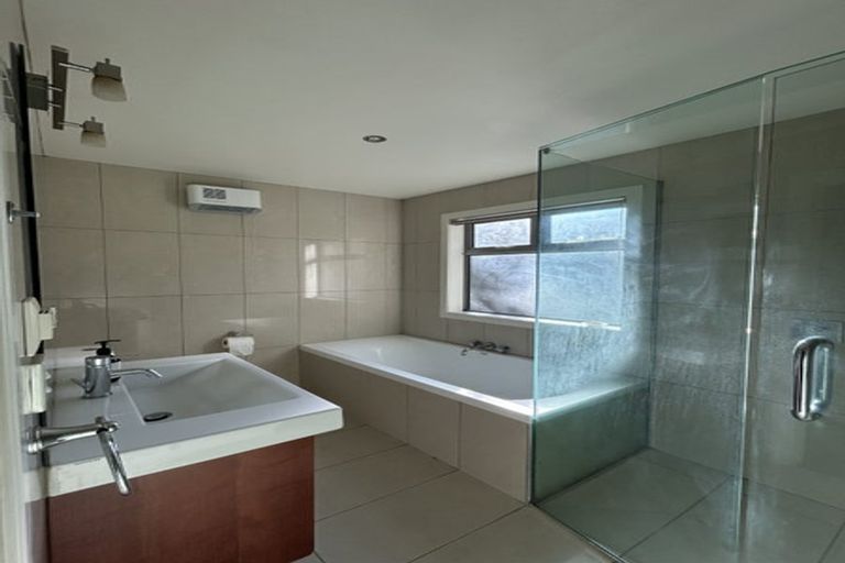 Photo of property in 40a Overtoun Terrace, Hataitai, Wellington, 6021