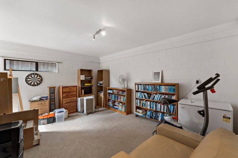 Photo of property in 2/42 Beulah Avenue, Rothesay Bay, Auckland, 0630