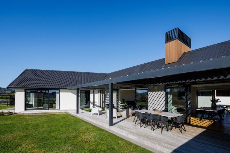 Photo of property in 10 Moemoea Place, Cambridge, 3434