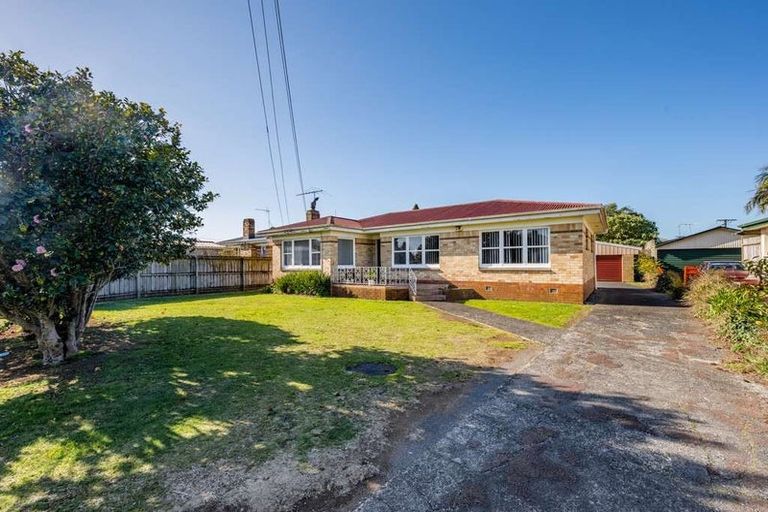 Photo of property in 30 Edmund Hillary Avenue, Papakura, 2110