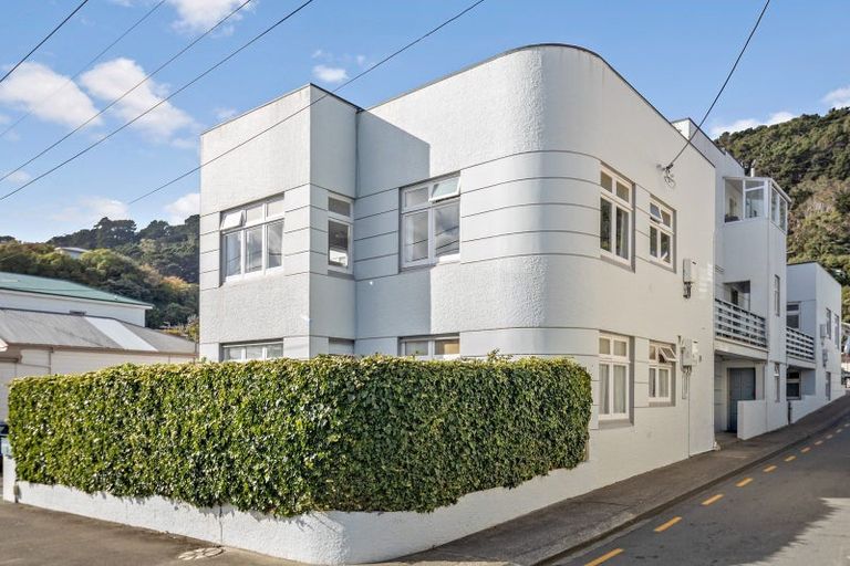 Photo of property in 1u6 Rixon Grove, Mount Victoria, Wellington, 6011