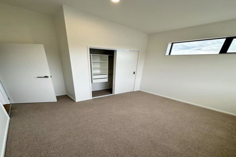 Photo of property in 7/25 Hutchinson Avenue, New Lynn, Auckland, 0600