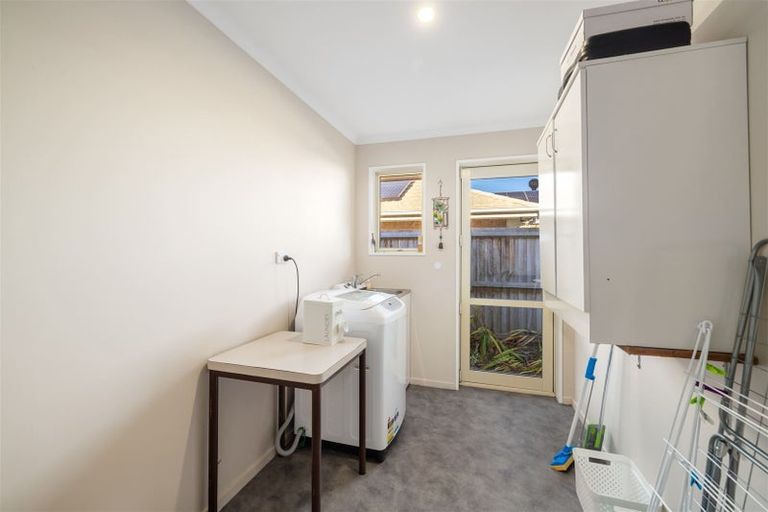 Photo of property in 25 Walnut Way, Rangiora, 7400