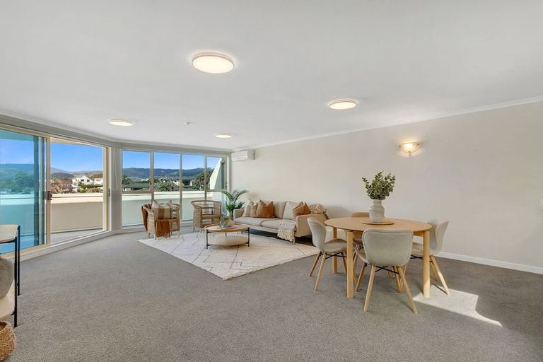 Photo of property in Ocean Apartments, 44-46 Marine Parade, Paraparaumu Beach, Paraparaumu, 5032