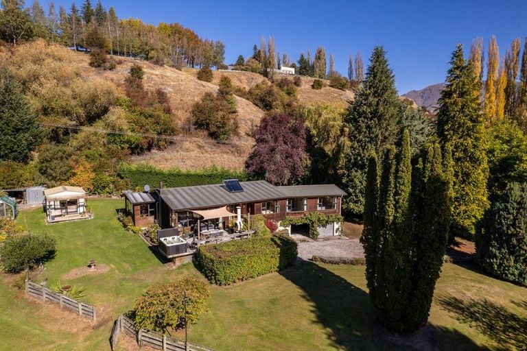 Photo of property in 334 Malaghans Road, Dalefield, Queenstown, 9371