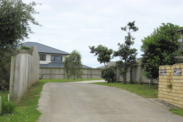 Photo of property in 19 Secoia Crescent, Mangere, Auckland, 2022