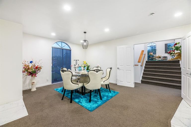 Photo of property in 10 San Pablo Way, Henderson, Auckland, 0612