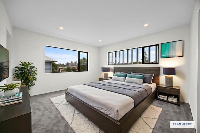 Photo of property in 339a Bucklands Beach Road, Bucklands Beach, Auckland, 2012