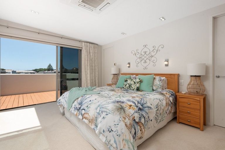Photo of property in 11 The Mall, Mount Maunganui, 3116