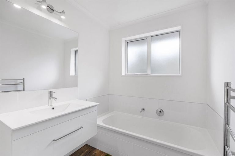 Photo of property in 142a Highsted Road, Casebrook, Christchurch, 8051