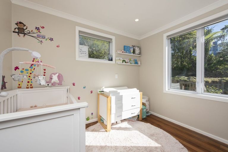 Photo of property in 15 Mascot Street, Tawa, Wellington, 5028