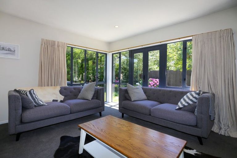 Photo of property in 1/55 Mcfaddens Road, St Albans, Christchurch, 8052