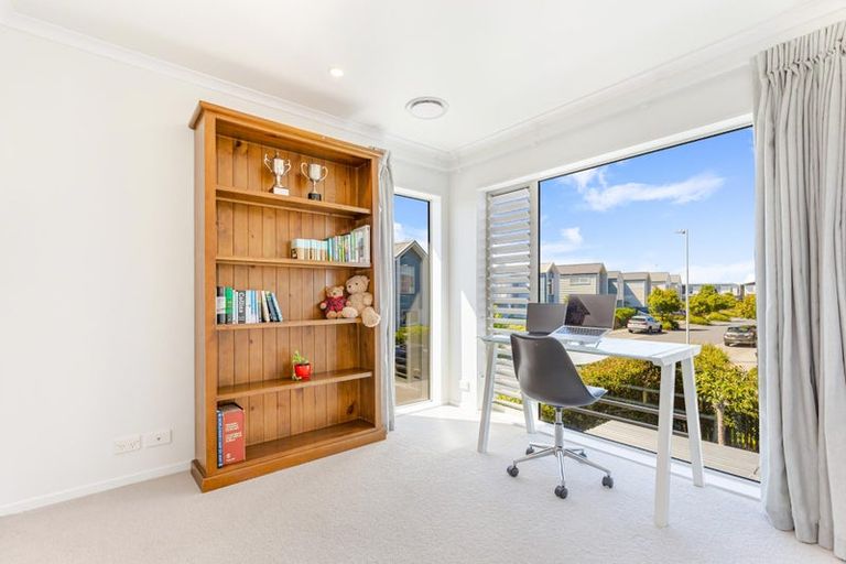 Photo of property in 7 Peihana Road, Hobsonville, Auckland, 0616