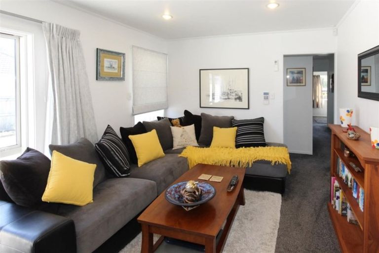 Photo of property in 26 Konene Street, Utuhina, Rotorua, 3015