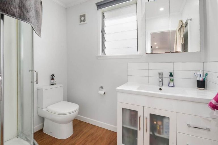 Photo of property in 27 Alma Crescent, Papakura, 2110