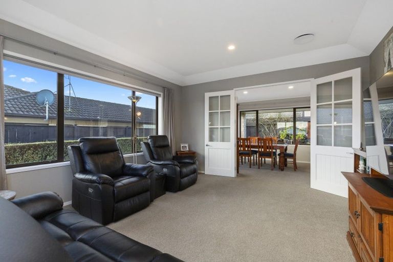 Photo of property in 67 Ina Ville Drive, Pukekohe, 2120