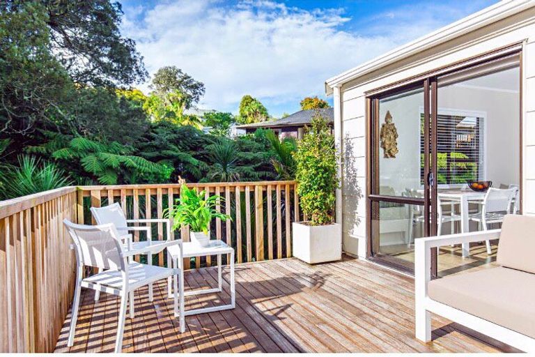 Photo of property in 29 Flavia Close, Torbay, Auckland, 0630