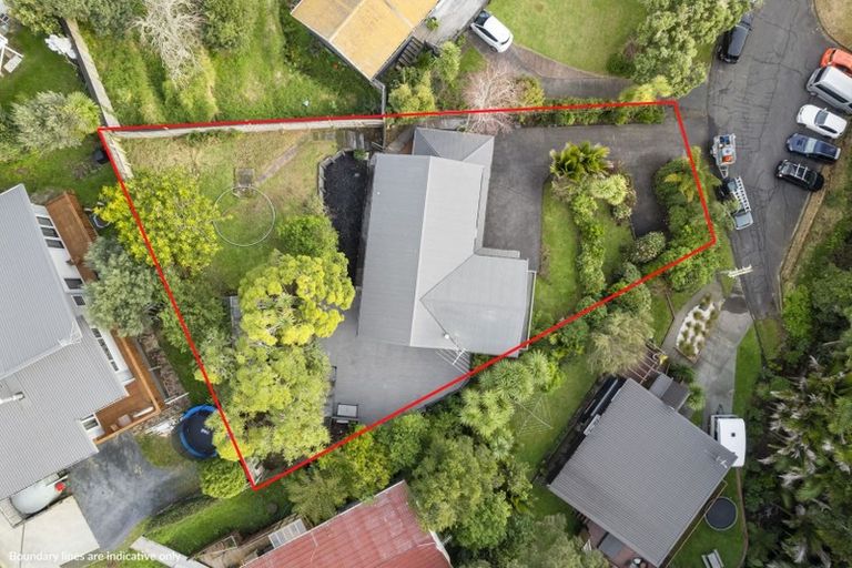 Photo of property in 25 Coroglen Avenue, Birkenhead, Auckland, 0626