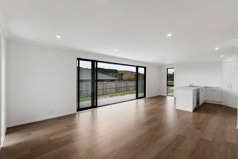 Photo of property in 11 Minerva Avenue, Helensville, 0800