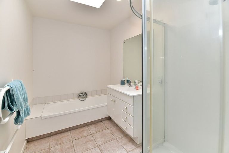 Photo of property in 19 Greta Place, Stanmore Bay, Whangaparaoa, 0932