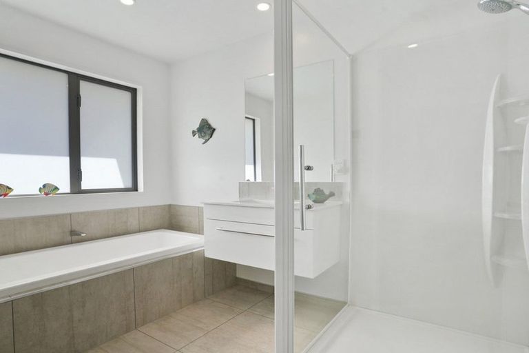 Photo of property in 19 Highgate Drive, Rangiora, 7400