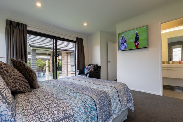 Photo of property in 31 Lilac Close, Cambridge, 3434