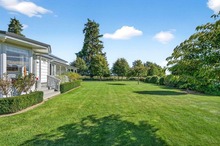 Photo of property in 23a Hupenui Road, Ahikouka, Greytown, 5794