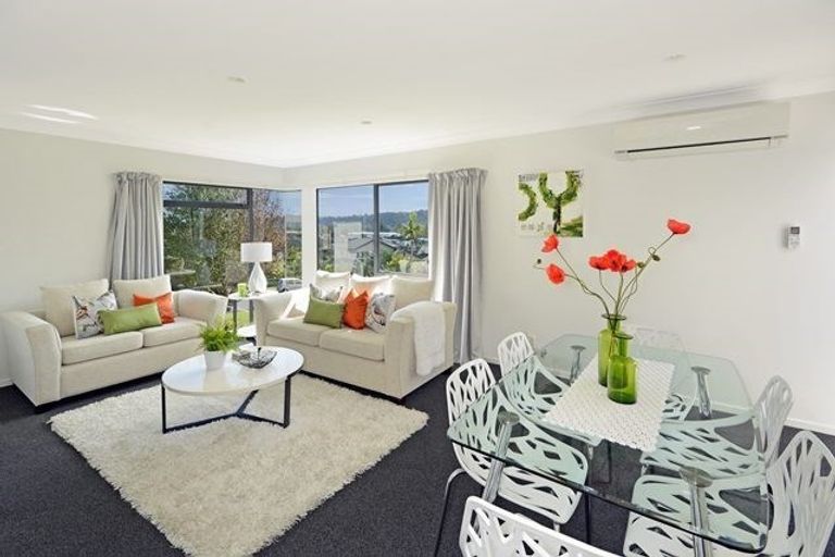 Photo of property in 20 Stephanie Close, Glenfield, Auckland, 0629