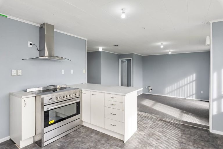 Photo of property in 14 Grenville Street, Levin, 5510