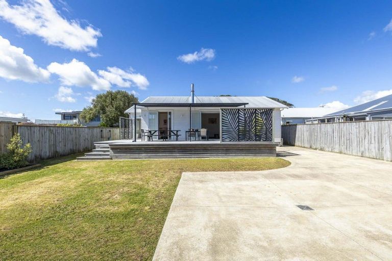 Photo of property in 7b French Street, Moturoa, New Plymouth, 4310