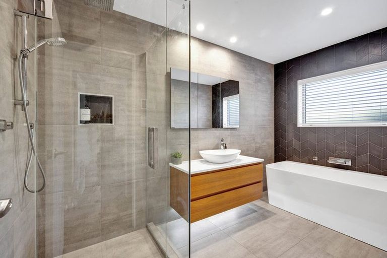 Photo of property in 9a Dolphin Parade, Bell Block, New Plymouth, 4312