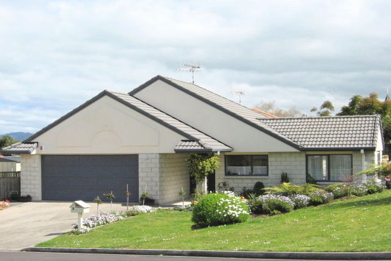 Photo of property in 6 Guildford Place, Bethlehem, Tauranga, 3110