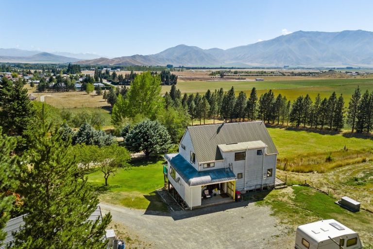 Photo of property in 24 Ahuriri Drive, Omarama, 9412