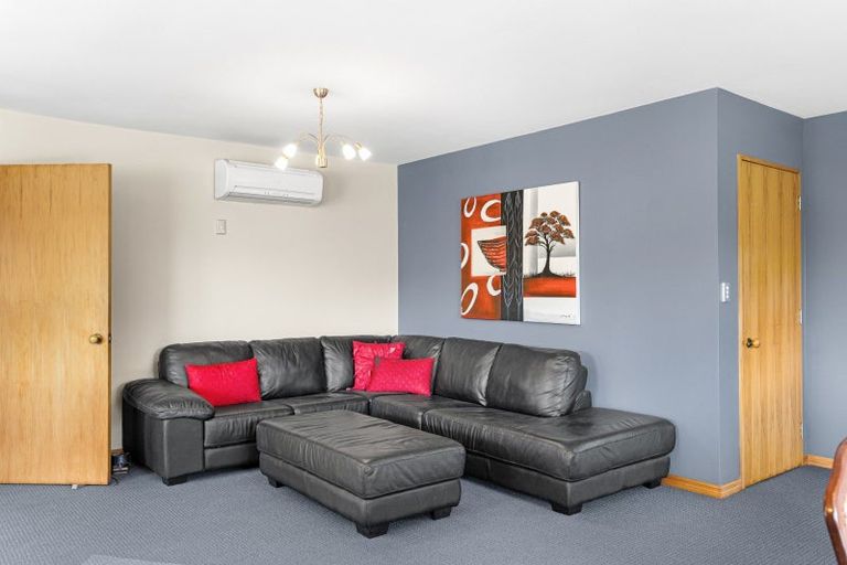 Photo of property in 39 Kew Road, Westport, 7825