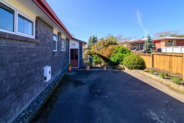 Photo of property in 22a Barraud Place, Pukehangi, Rotorua, 3015