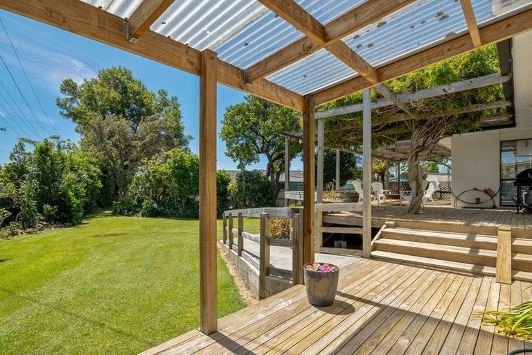 Photo of property in 43 Holdaway Street, Riversdale, Blenheim, 7201