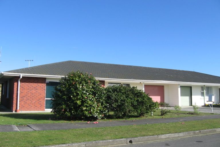 Photo of property in 2 Helena Place, Feilding, 4702