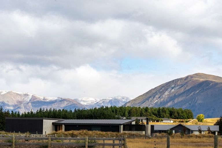 Photo of property in 88 The Drive, Twizel, 7999