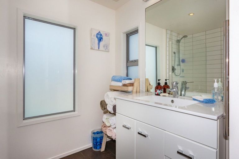 Photo of property in 306 Ocean Road, Whangamata, 3620