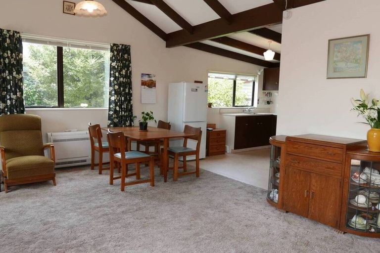 Photo of property in 2/58 Marlow Road, Aranui, Christchurch, 8061