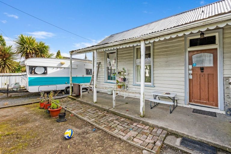 Photo of property in 8 High Street, Milton, 9220