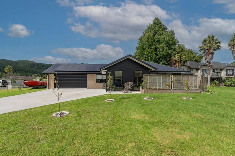 Photo of property in 37 Saint Andrews Drive, Pauanui, Hikuai, 3579
