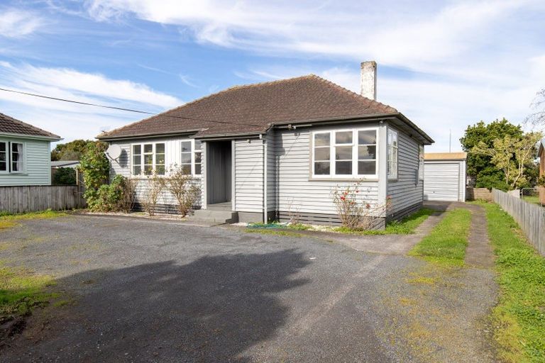 Photo of property in 9 Hayward Road, Ngatea, 3503