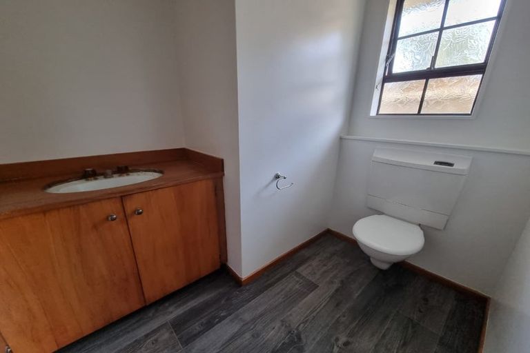 Photo of property in 10a Bristow Place, Karori, Wellington, 6012