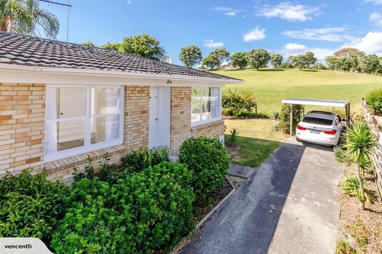 Photo of property in 2/108 Hillside Road, Glenfield, Auckland, 0627