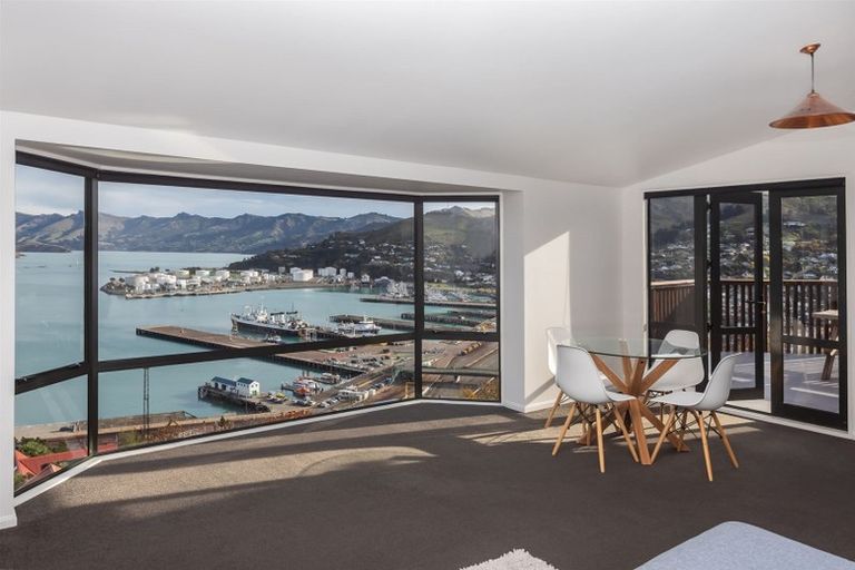 Photo of property in 9 Randolph Terrace, Lyttelton, 8082